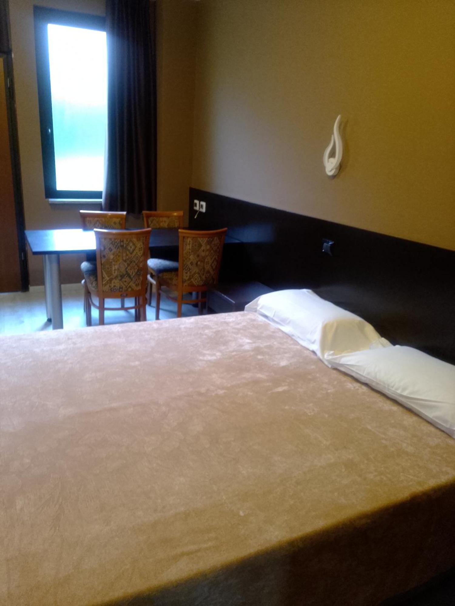Hotel Motel Residence Gonzaga Кантелло Экстерьер фото